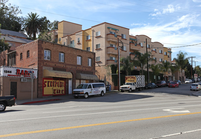 Elysian Park City Lights in Los Angeles, CA - Building Photo - Building Photo