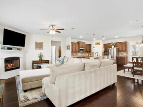 173 Mdw Vis Dr in Rhome, TX - Building Photo - Building Photo