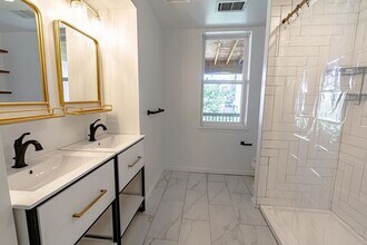 2712 O'Donnell St in Baltimore, MD - Building Photo - Building Photo