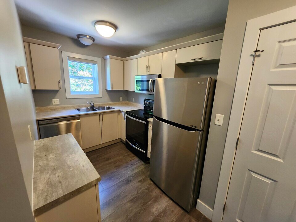 16 Mitchell St in Saint John, NB - Building Photo