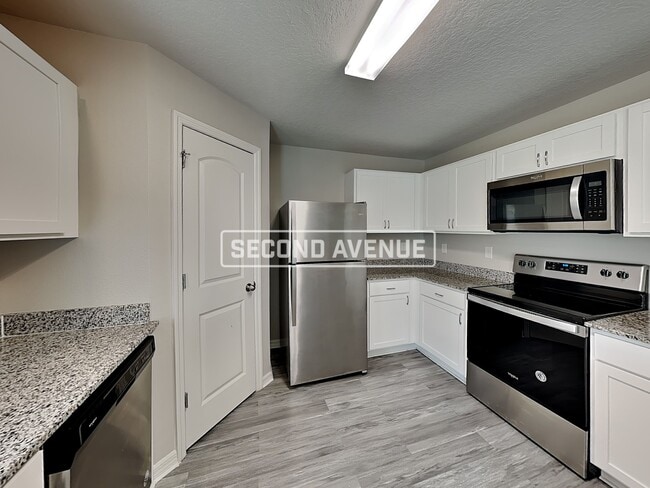 24 Point Pleasant Dr in Palm Coast, FL - Building Photo - Building Photo