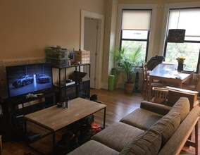 591 Beacon St in Boston, MA - Foto de edificio - Building Photo