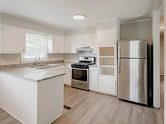 414 Barclay Ave in Gaffney, SC - Foto de edificio - Building Photo