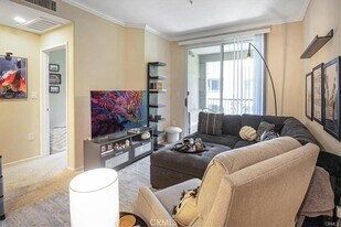 3311 Watermarke Pl in Irvine, CA - Building Photo