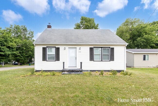 3110 W Michigan Ave in Kalamazoo, MI - Building Photo - Building Photo