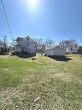 42 Maennerchor Ave in Norwich, CT - Building Photo - Building Photo