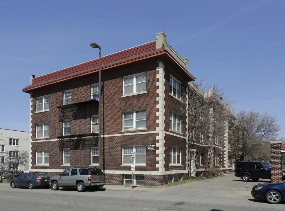 2878 Holmes Ave in Minneapolis, MN - Building Photo