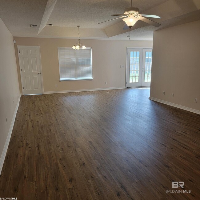 1701 Woodbridge Cir E in Foley, AL - Building Photo - Building Photo