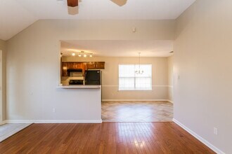 7744 Shadow Glen Ln in Arlington, TN - Foto de edificio - Building Photo