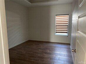 7 West Dr in Pharr, TX - Building Photo - Building Photo