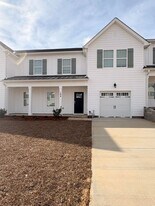 104 Alva Ct in Enterprise, AL - Building Photo