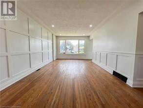 934 Upper Ottawa St in Hamilton, ON - Building Photo - Building Photo