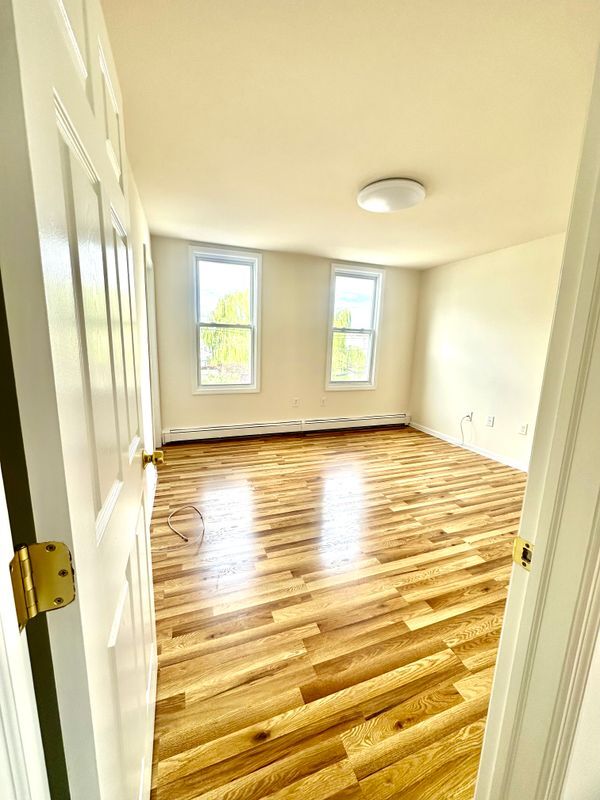 202 S 5th St in Elizabeth, NJ - Building Photo - Building Photo