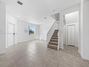 1513 SE 27th Rd in Homestead, FL - Building Photo - Building Photo