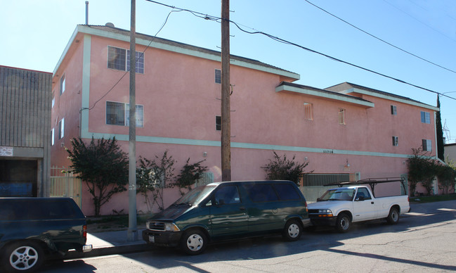 11718 Cohasset St in North Hollywood, CA - Building Photo - Building Photo