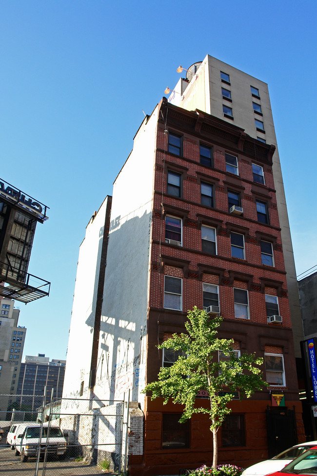 440 W 36th St in New York, NY - Building Photo - Building Photo