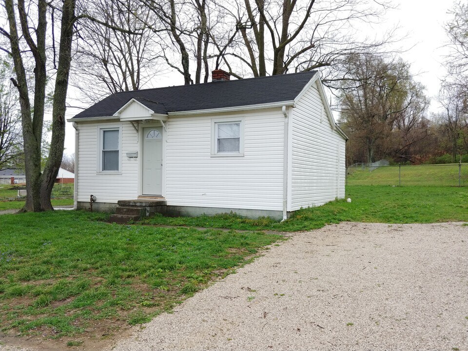 715 1/2 Hawkins Drive in Elizabethtown, KY - Building Photo