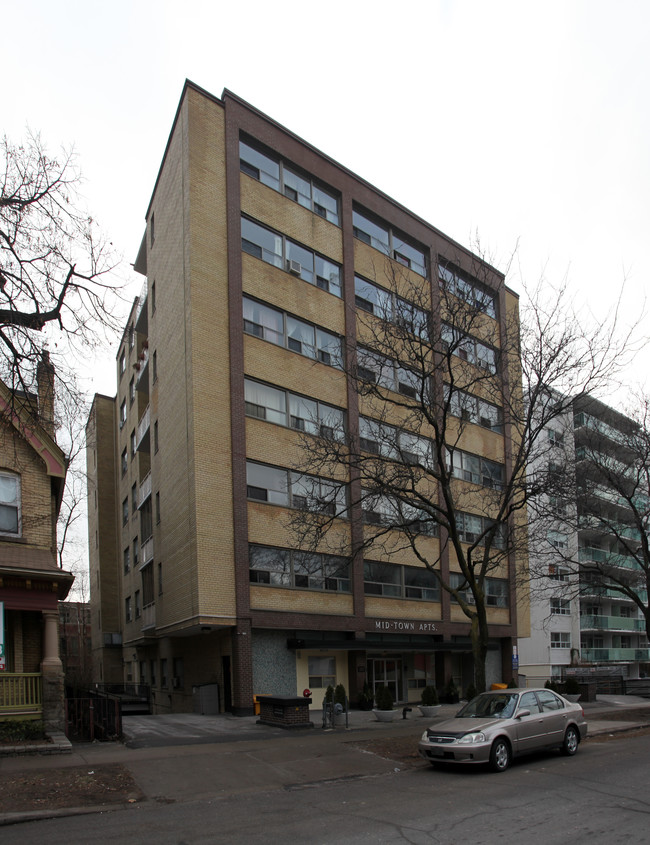 Mid-Town Apartments in Toronto, ON - Building Photo - Building Photo