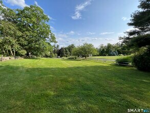 165 Drum Hill Rd in Wilton, CT - Building Photo - Building Photo