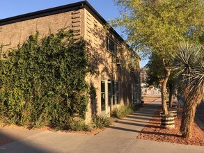 821 N 3rd St-Unit -Unit 2 in Phoenix, AZ - Building Photo - Building Photo