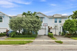 6351 Sailpointe Ln in West Palm Beach, FL - Building Photo