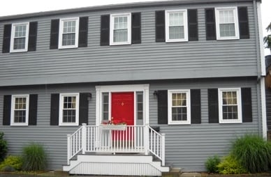 53 Shore Rd in Winchester, MA - Foto de edificio