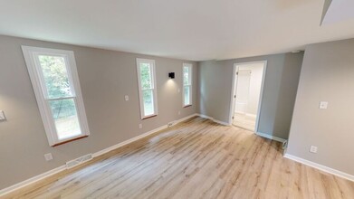1830 Roslyn Ave in Dayton, OH - Foto de edificio - Building Photo