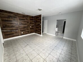 3710 SW 87th Ct in Miami, FL - Building Photo - Building Photo