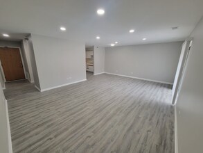 4901 Belmont Rd in Downers Grove, IL - Building Photo - Building Photo
