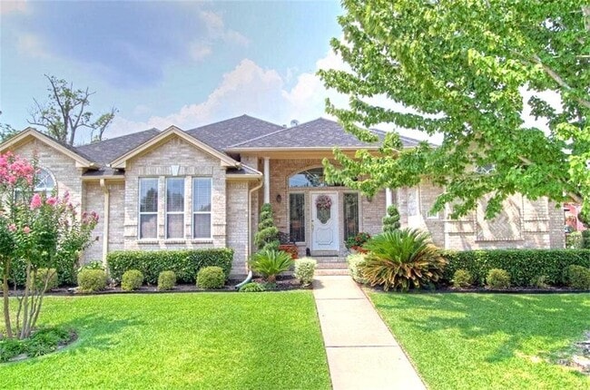 property at 13642 Lakeside Pl Dr