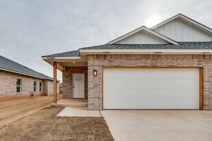 13504 Calli Ct in Oklahoma City, OK - Building Photo