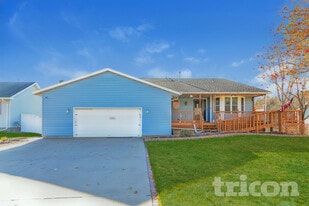 5590 148th Ln NW in Ramsey, MN - Building Photo