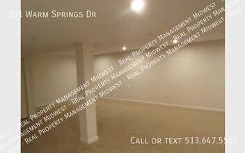 361 Warm Springs Dr in Fairborn, OH - Building Photo - Building Photo