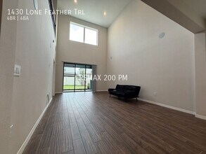 1430 Lone Feather Trail in Aloma, FL - Building Photo - Building Photo