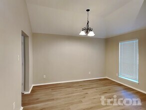 112 Clover Leaf Ln in Red Oak, TX - Foto de edificio - Building Photo