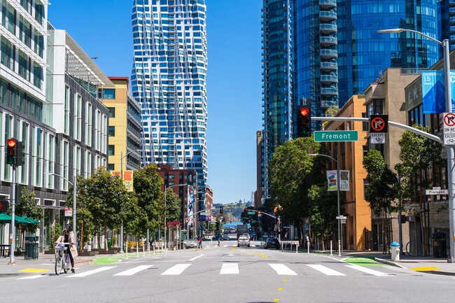 Solaire in San Francisco, CA - Building Photo - Building Photo