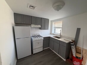 1717 S 10th St in Philadelphia, PA - Building Photo - Building Photo