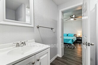 10033 Brunswick Ln in Port Richey, FL - Building Photo - Building Photo