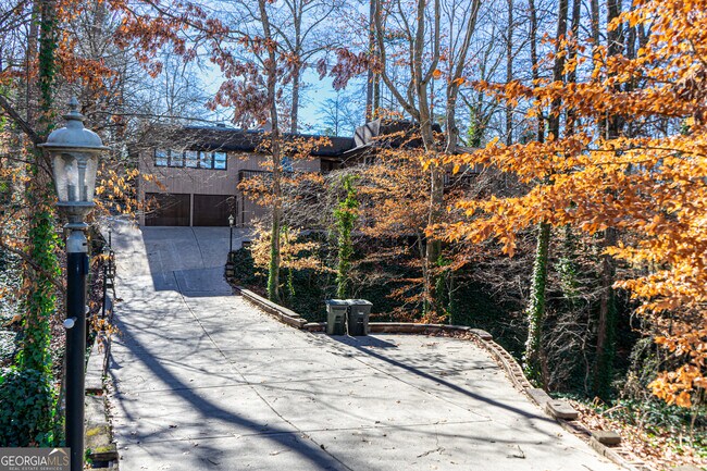 3926 Clubland Dr in Marietta, GA - Building Photo - Building Photo