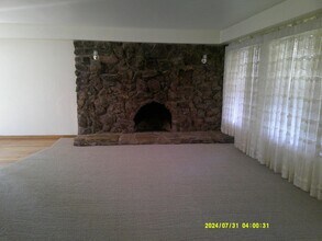 960 Monique Way in Dixon, CA - Building Photo - Building Photo