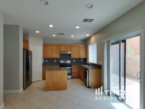 9081 Last Hope Ave in Las Vegas, NV - Building Photo - Building Photo