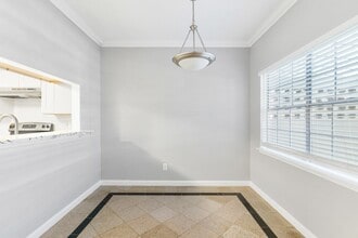 14814 Perthshire Rd in Houston, TX - Foto de edificio - Building Photo