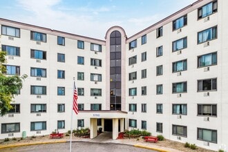 Chardon Court Apartments in New Hope, MN - Building Photo - Building Photo