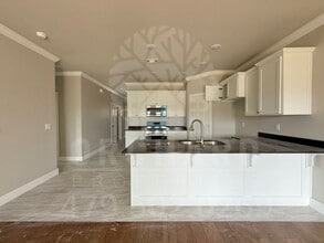 2007 E Brookview Dr in Siloam Springs, AR - Building Photo - Building Photo