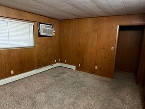 210 27th St NE, Unit #3 in Cedar Rapids, IA - Building Photo - Building Photo