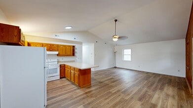 601 Kelly Ct in Kill Devil Hills, NC - Building Photo - Building Photo