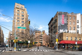 3 Bedford St in New York, NY - Building Photo - Building Photo