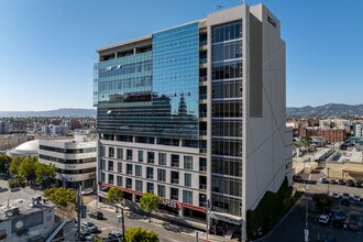 The Summit on Sixth in Los Angeles, CA - Foto de edificio - Building Photo