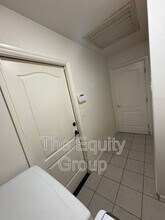 2424 E Beech Ave in Visalia, CA - Building Photo - Building Photo