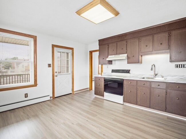 69 Stowers St in Revere, MA - Building Photo - Building Photo